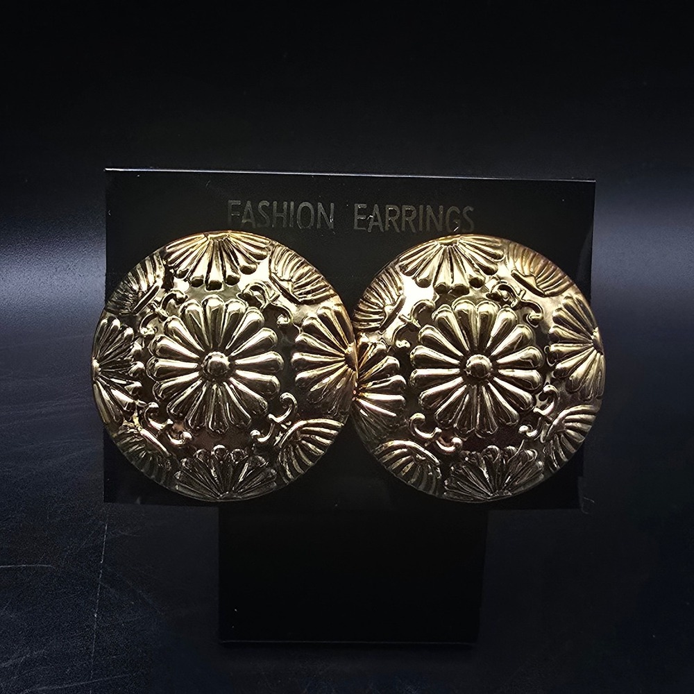 Gold Tone Medallion Clip On Earrings Boho Vintage NOS NWT On Card